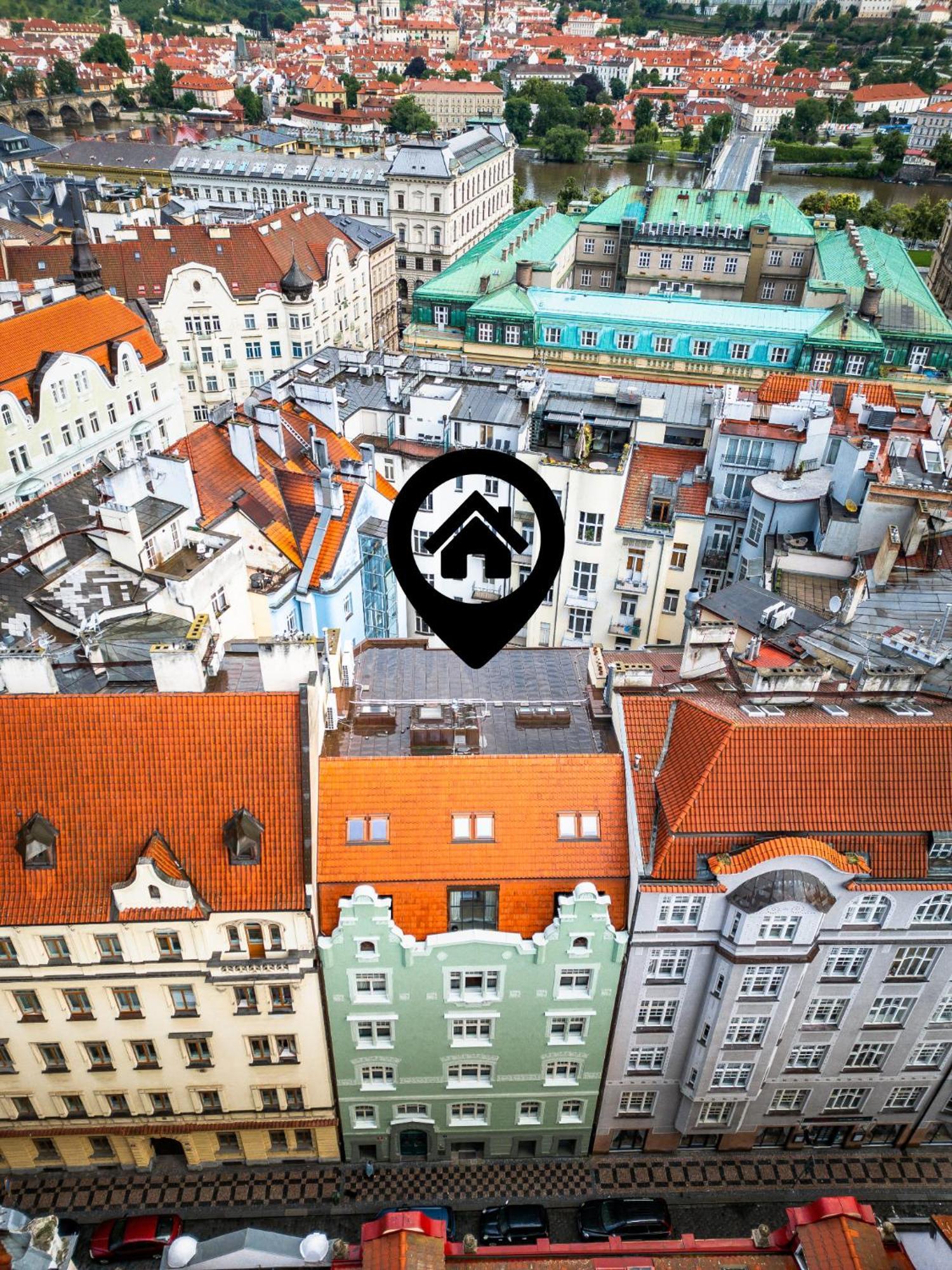 The Emerald Daire Prag